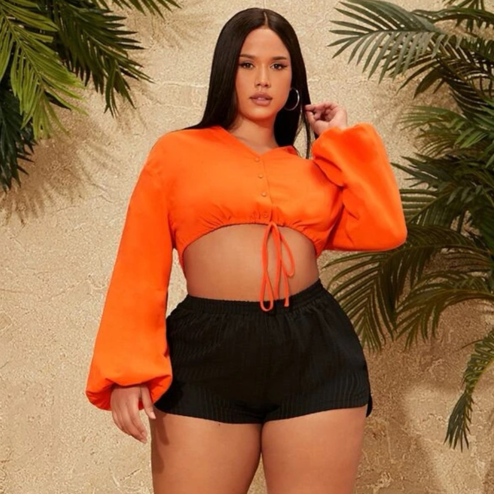 Plus Balloon Sleeve Crop Top